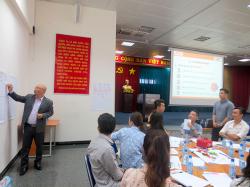 Tư duy đổi mới vượt giới hạn trong phục vụ khách hàng - Jetstar (04.05.2016)